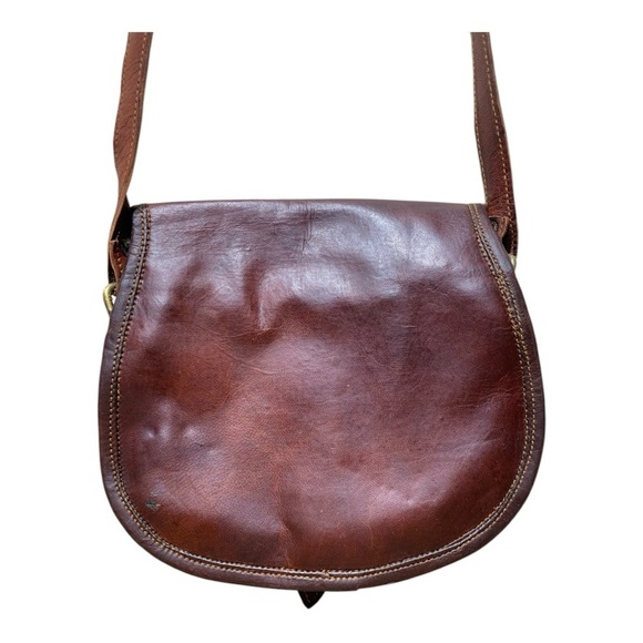 Vintage Leather Saddle Bag Style Crossbody Bag - Picture 5 of 6